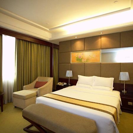 Harbour Metropolis Hotel Foshan Exterior photo