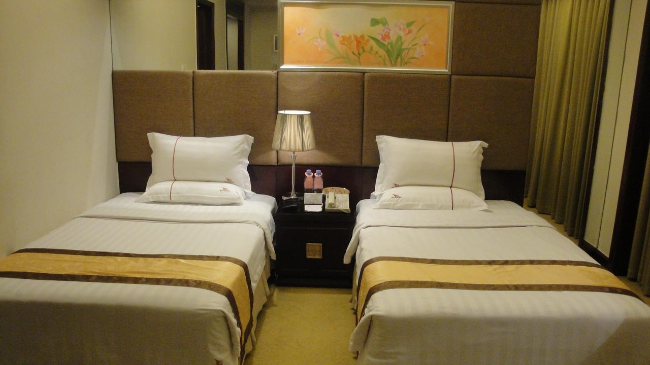 Harbour Metropolis Hotel Foshan Exterior photo